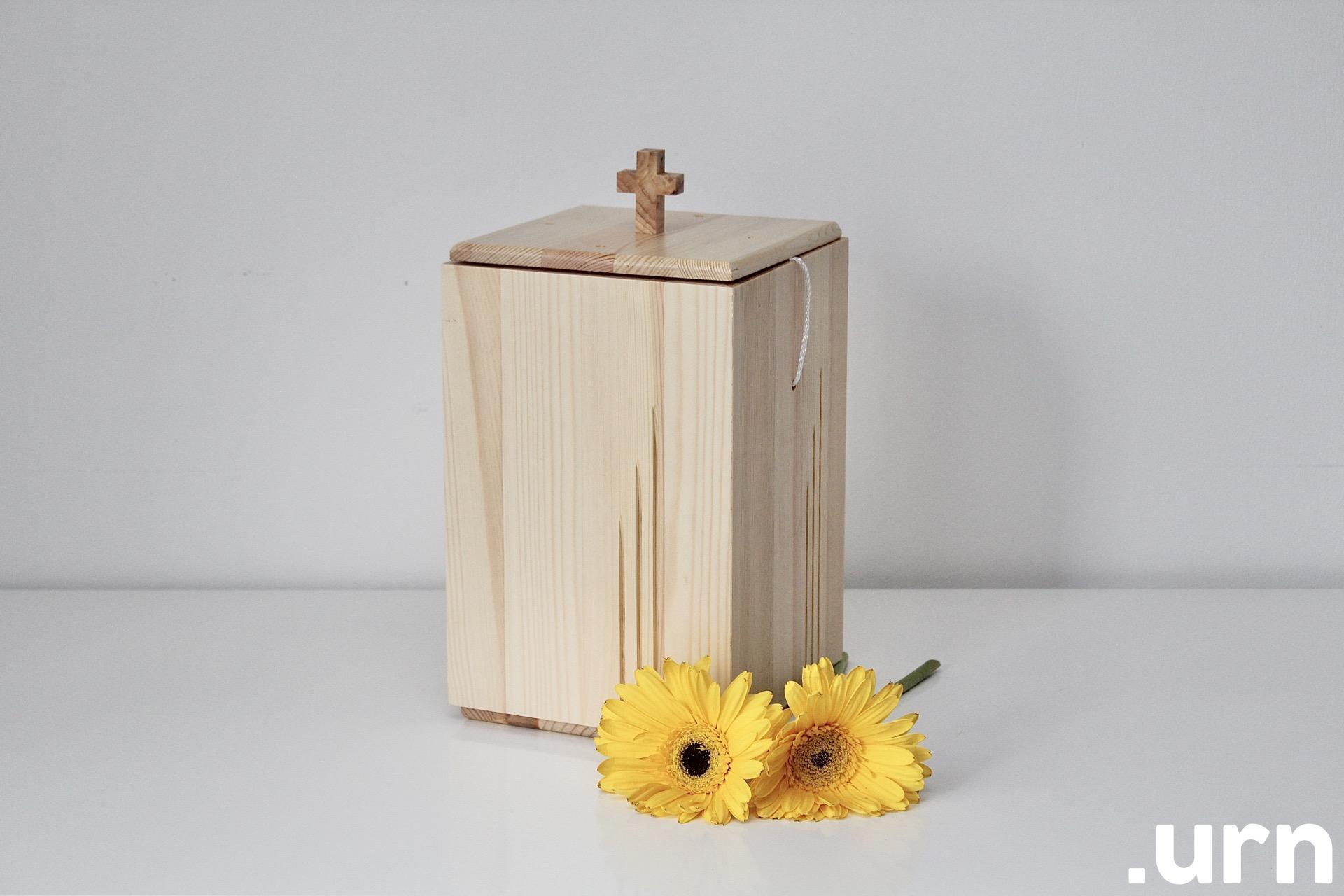Kolm Naturaalne ristiga 0020