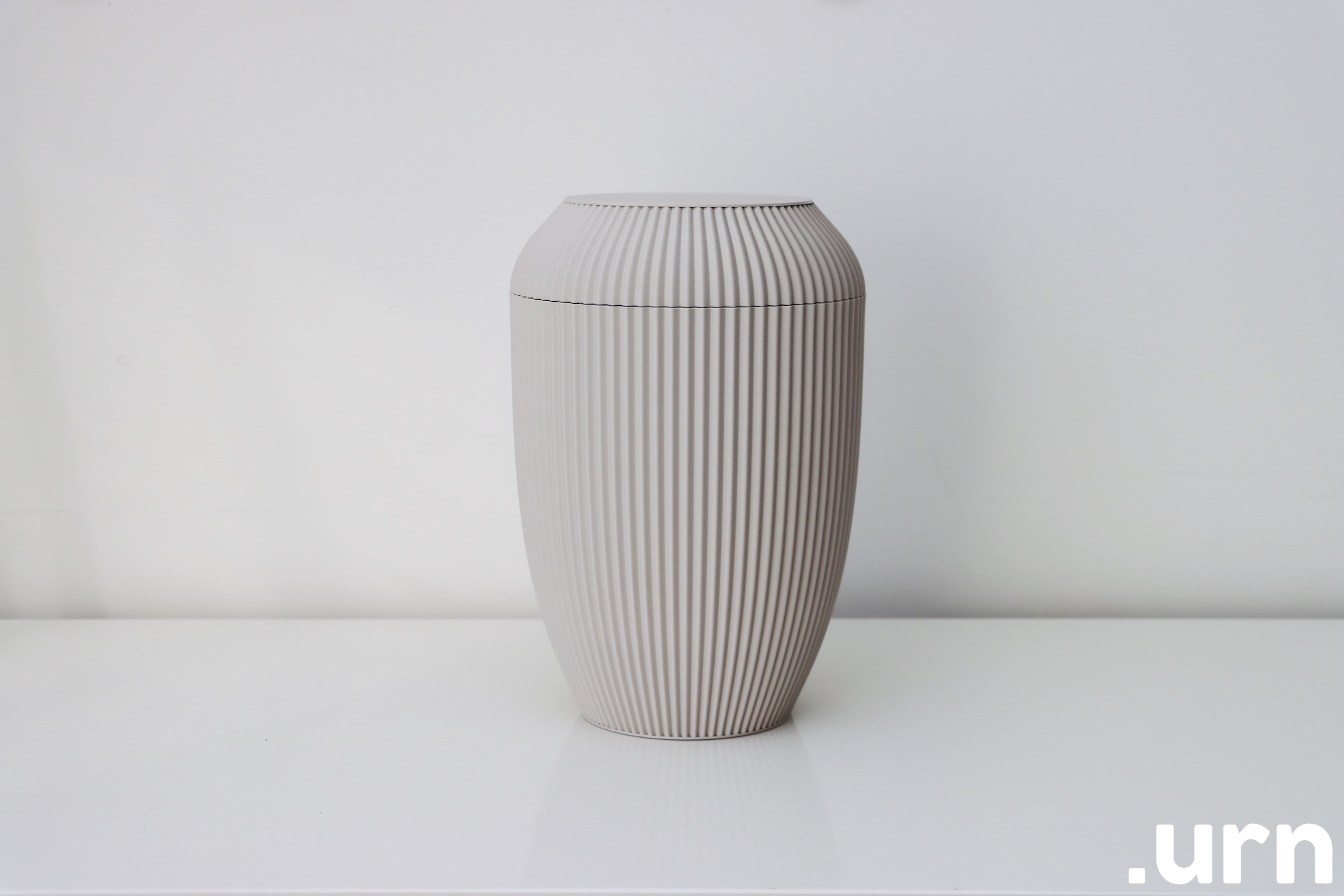 Kuuvalguse Hall Biourn Uure 0169