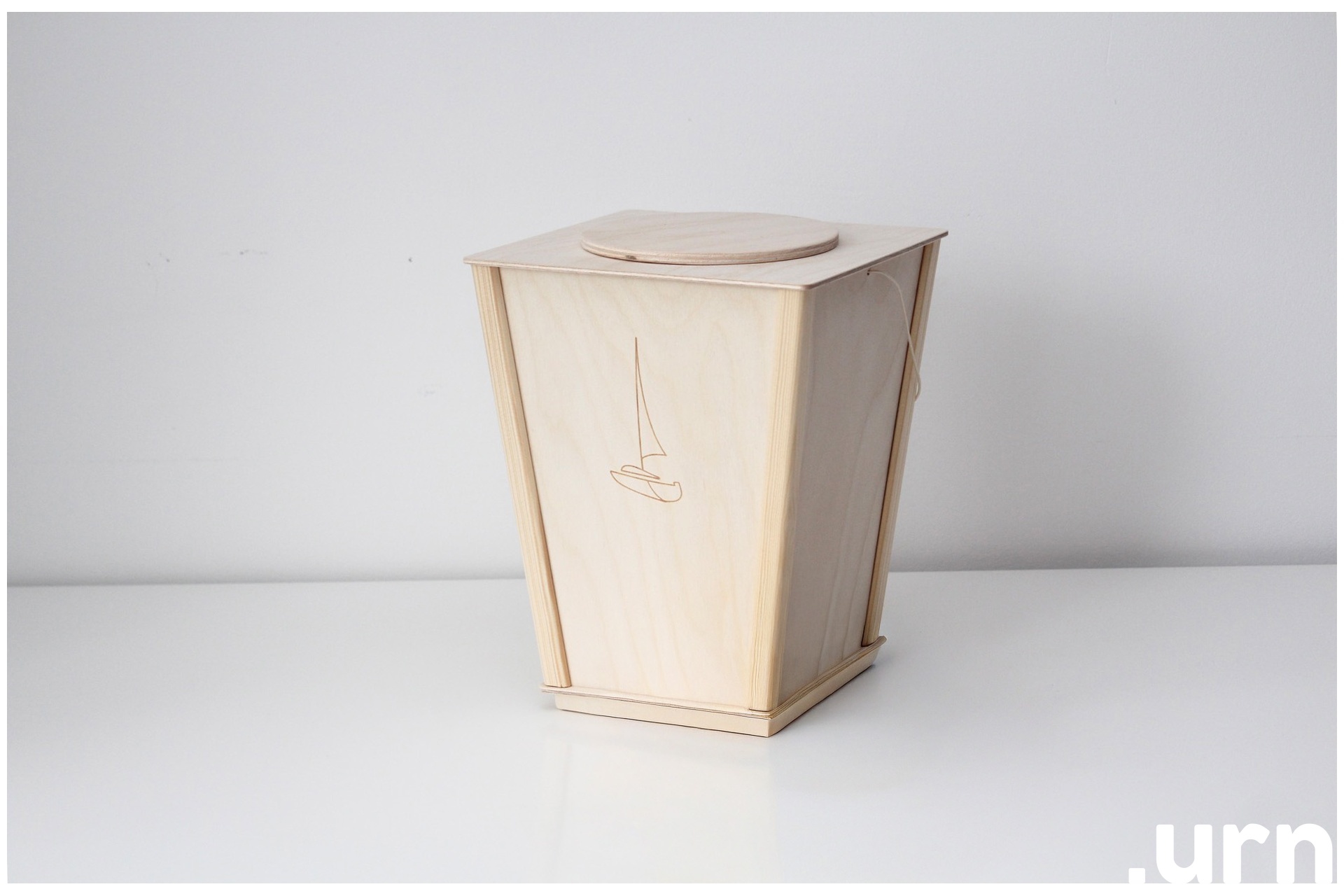 Kasevineerist Urn Purjekas 0038