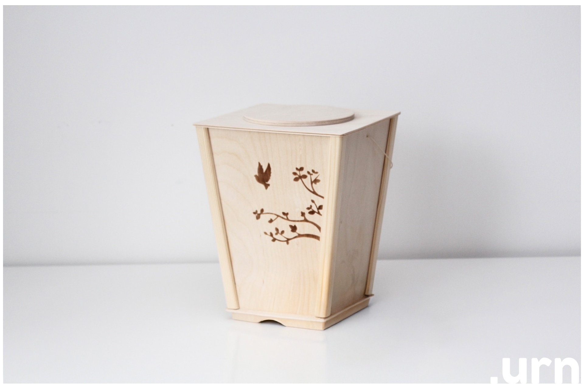 Vineer Puu ja lind 0039