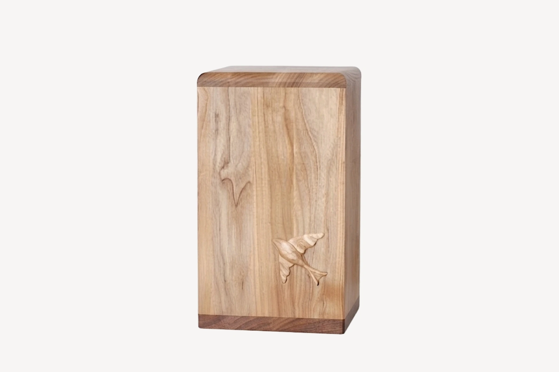 Tammepuidust Urn Linnuga 0096