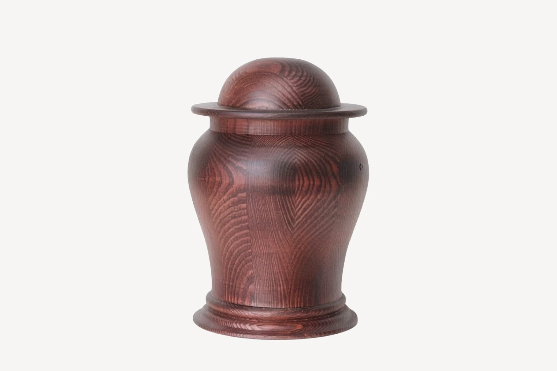 Männipuidust Urn 0108