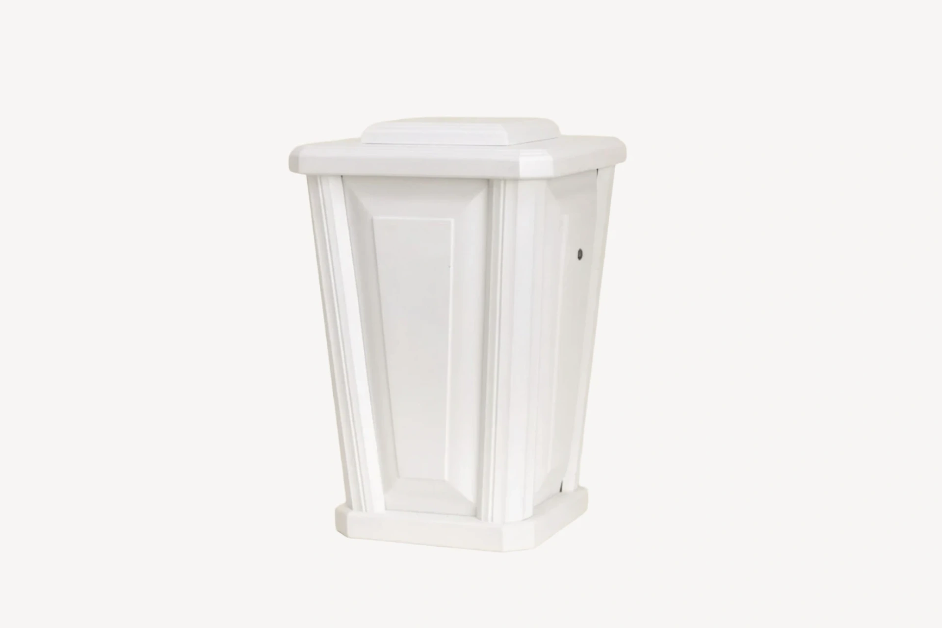 Vaasikujuline Valge Männipuidust Urn 0065